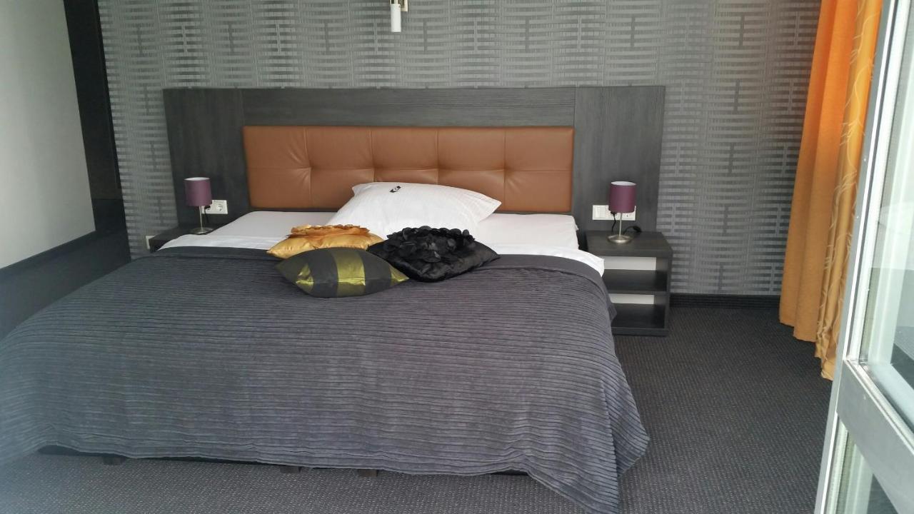 Appart-Hotel, Einsteinstrasse Herzogenaurach Exterior foto